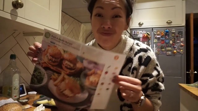 'Hello Fresh UK food review PART 1. Pork & Apple Burgers'