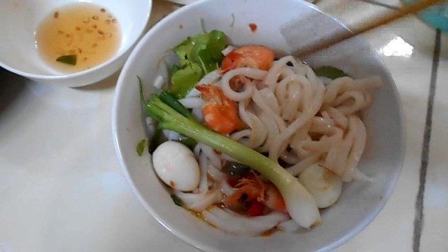 'hoa ban food đệ nguyễn dương ( eat chili )'