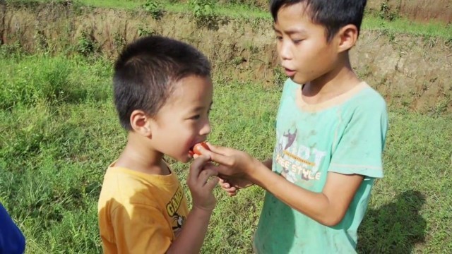 'TÂN HOA BAN FOOD| Lộ Mặt Bác Tân Với Body 6 Múi'