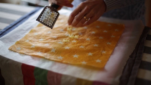 'How to refresh your beeswax wraps and make beeswax wraps'