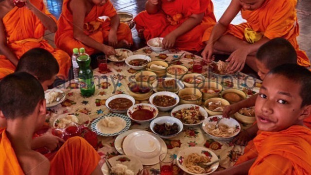 'shaolin monks daily routine'