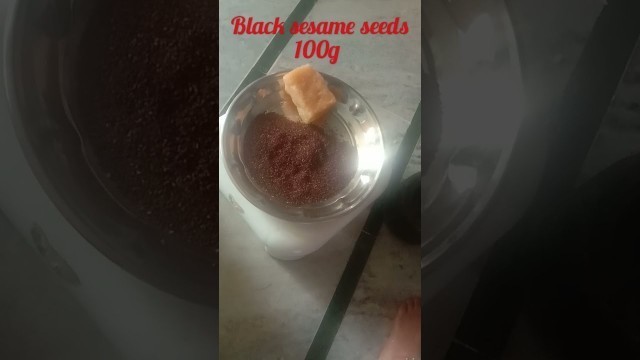 'black sesama seeds easy healthy food and good hair'