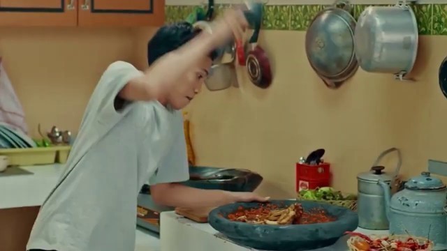 'Iklan Gofood Tapi Jojo Geprek'