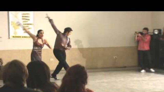 'Aniversario \"Almendra Fitness\" - Salsa (invitados) Lucy Oviedo & Diego Lopez Alonzo 29-VIII-09'