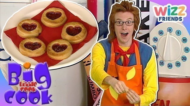 'Big Cook Little Cook | How To Make Party Food For Kids | Food Fun | Wizz Friends'