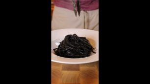 'How to Make Black Spaghetti from JoJo\'s Bizzare Adventure'