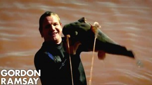 'Gordon Ramsay Tries Catching Catfish In Oklahoma | Gordon Ramsay'