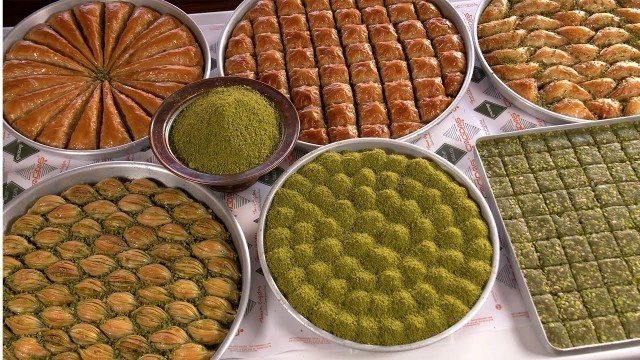 'Process of Making Legendary Turkish Baklava | Turkish Street Foods'