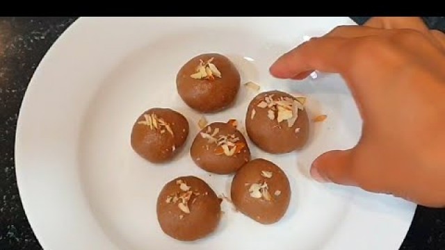 '#shorts/#youtubeshorts/5 mins fireless cooking ladoo/Quick ladoo recipe/no gas/only 2mins ladoo'