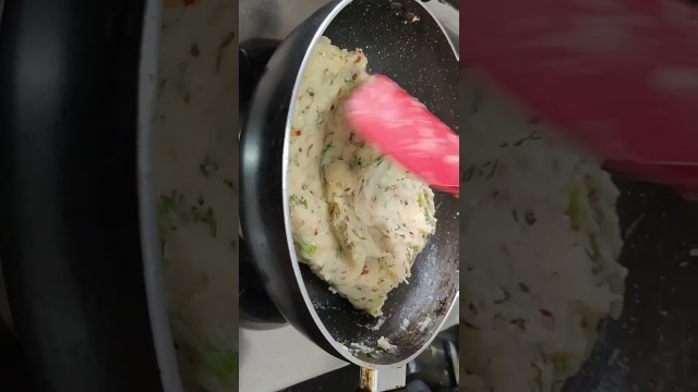 '2 mins breakfast #shorts #food #breakfast #potato #views #viral #video #fireless #freefire'