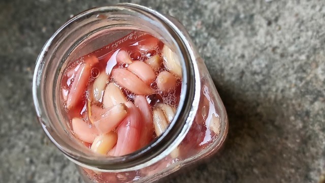 '#short how to lacto ferment garlic for natural b12 (pickle in a healthy avatar)'