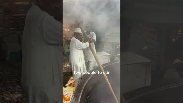 'World Biggest Food Making in 4800 Kg Kadai ( Deg ) at Ajmer Sharif Dargah , Rajasthan 