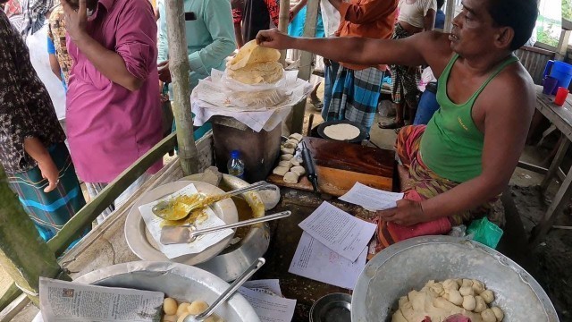 'Bangladeshi Street Food Roti Dal Bhaji Tk  20 of Village Cattle Market! BdFood'