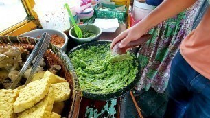 'SALAH SATU YANG TERENAK !! NGULEK SAMBALNYA SAMPAI NGGAK KEHITUNG !! INDONESIAN STREET FOOD'