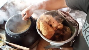 'NYEBRANG JEMBATAN ADA EMPAL GENTONG & NASI LENGKO ENAK LOKASINYA NGUMPET !!  INDONESIAN STREET FOOD'