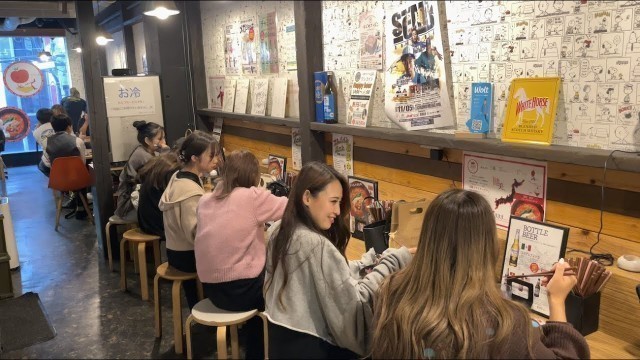 'Popular RAMEN Spot with Japanese gals! TOMATO RAMEN?!'