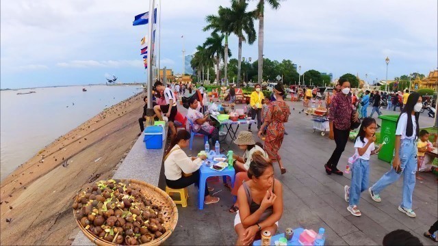 'Cambodian Street Food Along Riverside - Street Food in Phnom Penh'