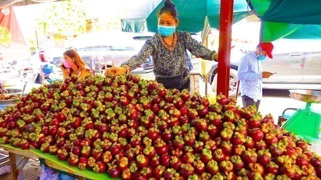 'Have You Ever Tried Khmer Street Food Before?? Cambodian Street Food Tour In The Most Famous Market'