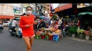 'Cambodian STREET FOOD Tour 2021 | Evening walking in Phnom Penh Market food'