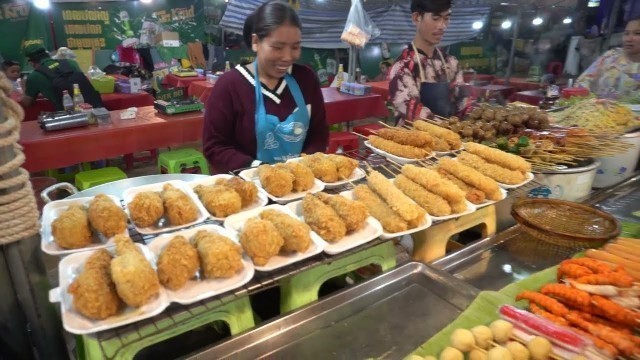 'Thai & Cambodian street food @ festival in Ta Khmao, Asian street food @ night'