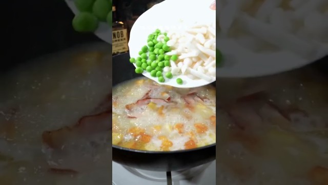 'Tufo Soup with Shrimp and Mushroom , Cambodian Street food , cambodian mukbang'