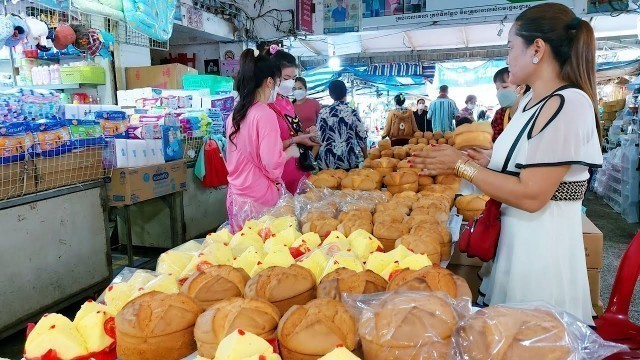 'Amazing Street Food Market in Phnom Penh City | Best Cambodian Street Food in the Morning'