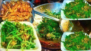 '$2.50 street food spicy fried  stuff @ night, Cambodian street food for dinner @ Ta Khmao'