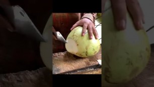 'Amazing Coconut Cutting Skills - Cambodian Street Food #shorts'