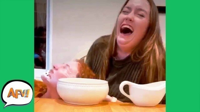 'Food FAILS With Your FRIENDS! 