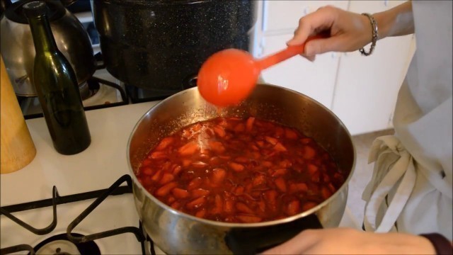 'No pectin strawberry jam  #Preserve The Taste of Summer . . . canning collaboration'