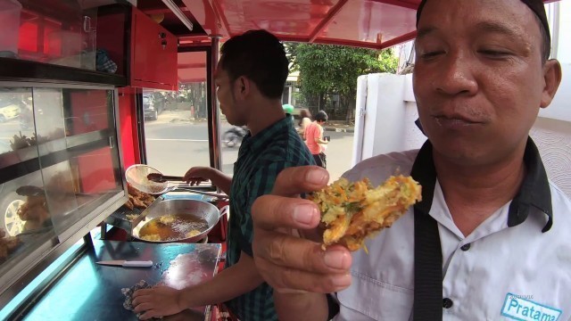 'Jakarta Street Food 1030 Part.1 Marugami Bakwan Jepang Pisang Goreng MaduGosip Gorengan Sip 5890'