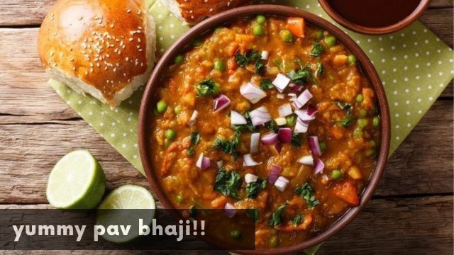 'Foreigners trying Indian street food Pav Bhaji for the first time!!'