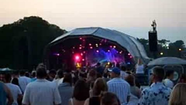 'UB40 LIVE QUEX PARK 26TH JULY 08 (FOOD FOR THOUGHT'