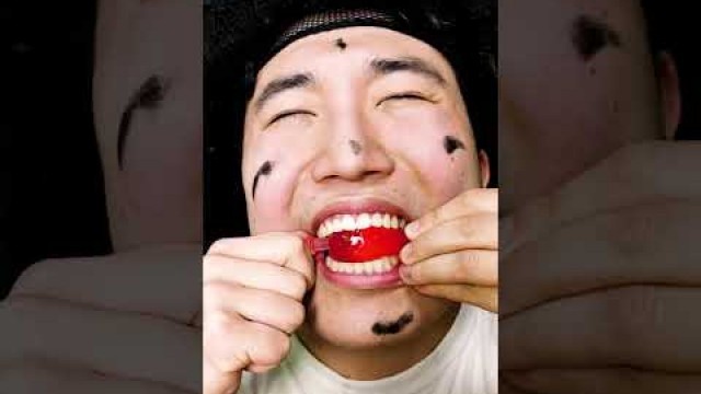 'REAL FOOD VS GUMMY FOOD CHALLENGE  진짜 과일 VS 젤리 과일 #SHORTS'