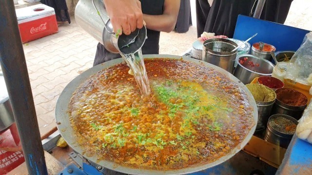 'Best Chole Kulche : Ahmadabad Street Food || Delhi Style Chole Kulche || Street Food India'