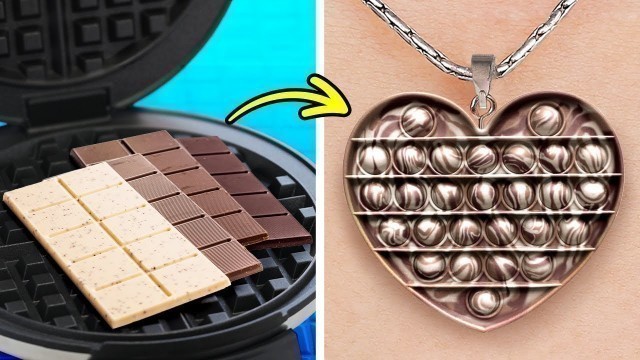 'HOW TO SNEAK FOOD WHERE YOU CAN\'T EAT || Genius Food Tricks And Funny Food Pranks'