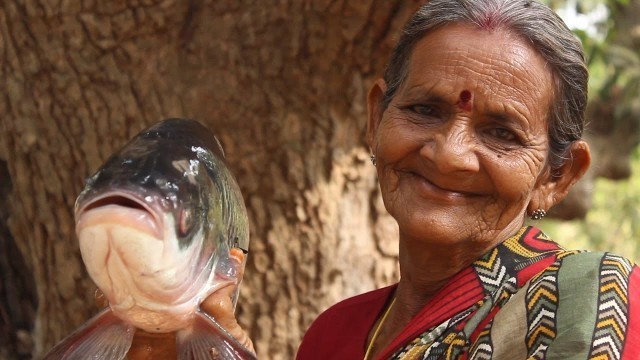 'How To Cook Roasted Fish Recipe in Village Style || Myna Street Food || Food Info'