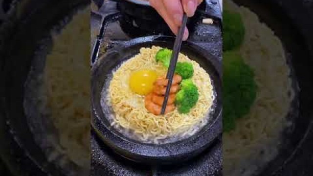 'Asian street food 方便面'