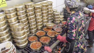 'Fish Cooking Great Skills. Korea Street Food. Stewed BeltFish and Mackerel Alley, Namdaemun, Seoul'