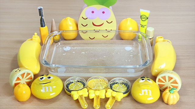 '\"Yellow Food\" Series5 Season \"FOOD\" / Mixing Makeup and Glitter into Clear Slime'