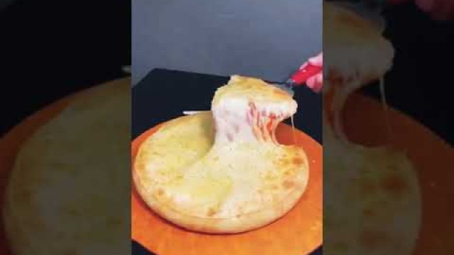 'Cheesiest Pizza Ever indian street food mumbai street food Foodie Gaurav #shorts #cheesiestpizzza'