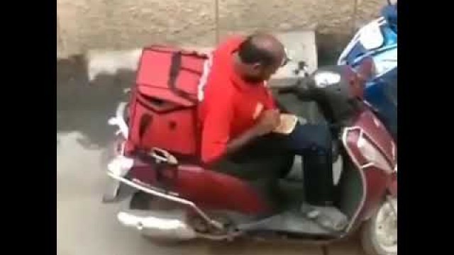 'Shocking Zomato delivery guy eats up the ordered food | viral video | indian vella'