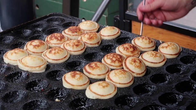 'London Street Food - Dutch Pancakes \"poffertjes\" in Camden Market - London Desserts'