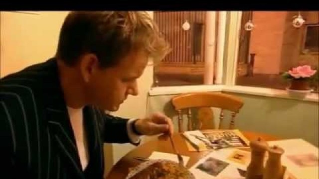 'Ramsays Kitchen Nightmares - Gordon LIKES the food!'