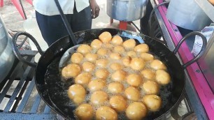 'Mysore Bonda Recipe | Mysore Bajji | South Indian Street Food'