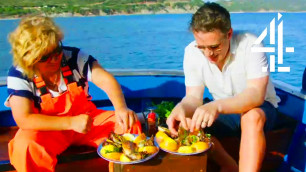 'Jamie Oliver Eats The Freshest Fish Straight From The Sea | Jamie\'s Super Food'