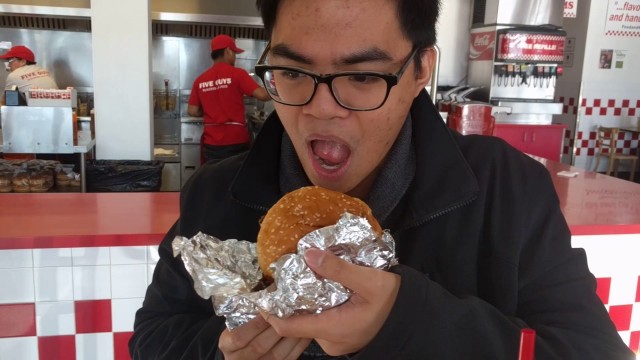 'INTO THE WOODS LEGIT FOOD REVIEW - Five Guys'