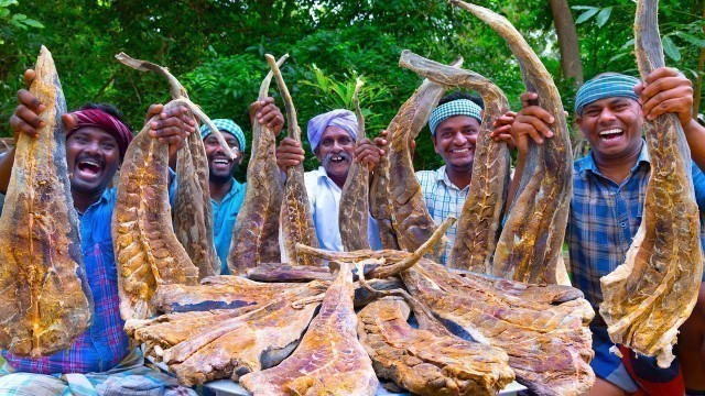 'DRIED STINGRAY | Cooking Dried Stingray Fish Gravy in Village | Karuvadu Thokku | Simple Recipes'