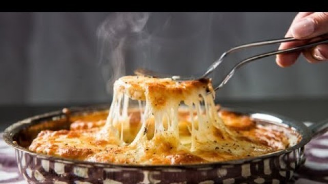 'Easy One-Skillet Scalloped Potatoes | Food Network Canada Recipes'