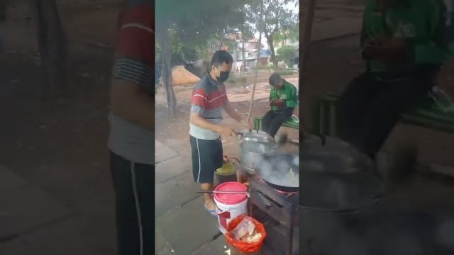 'Makanan Halal Chines Food pk Dee prima dalam blok R'